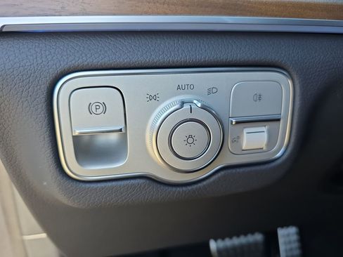 New 2025 Mercedes-Benz GLS 450 4MATIC image 25