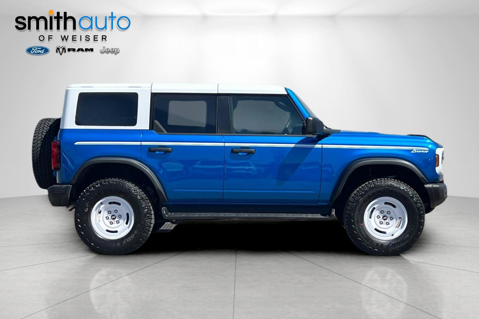 New 2026 Ford Bronco Heritage Edition AWD/4WD image 3