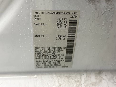 Used 2025 Nissan Altima 2.5 SR w/ SR Premium Package image 11