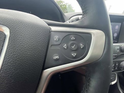 Used 2023 GMC Terrain SLT w/ Tech Package FWD image 27