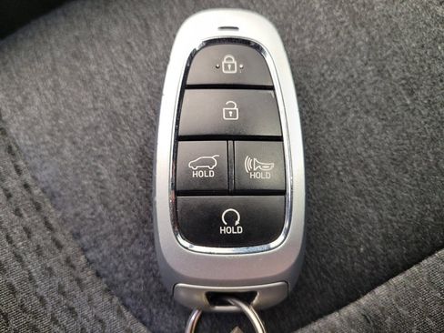 Used 2023 Hyundai Santa Fe SEL AWD/4WD image 32