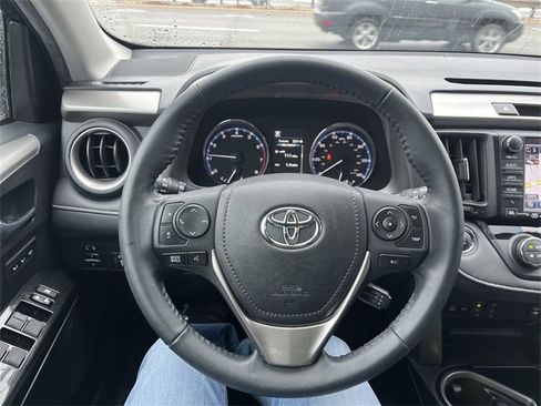 Used 2017 Toyota RAV4 Limited image 14