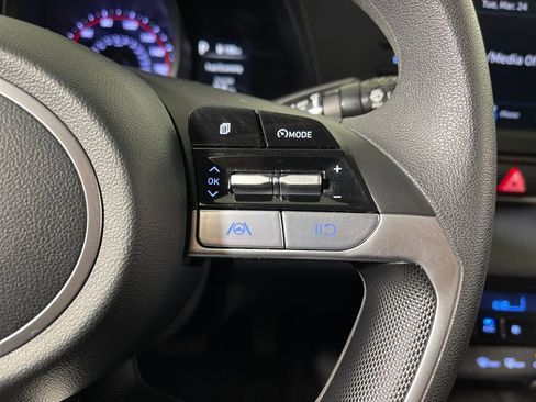 Used 2023 Hyundai Elantra SEL image 27