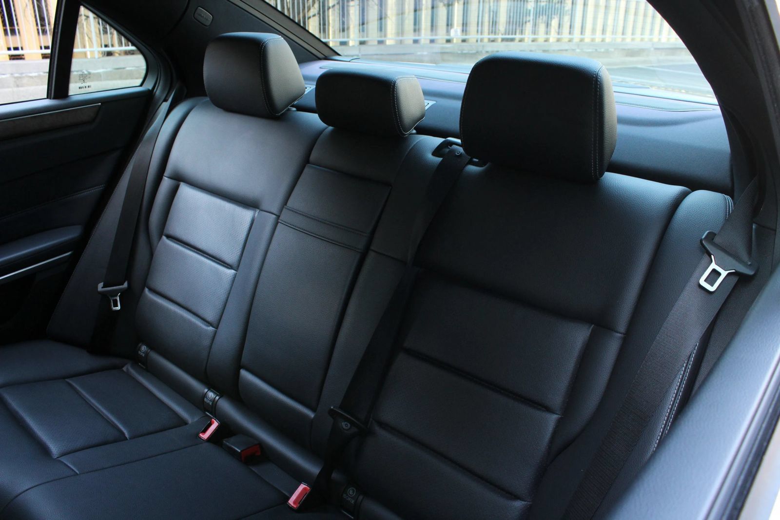 Used 2015 Mercedes-Benz E 350 4MATIC Sedan image 18