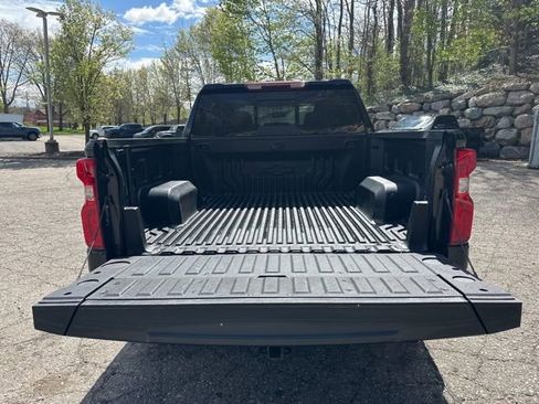 Used 2024 Chevrolet Silverado 1500 LT Trail Boss w/ Convenience Package II AWD/4WD image 31