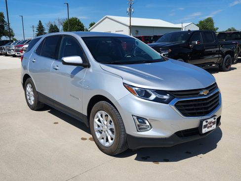 Used 2020 Chevrolet Equinox LT AWD/4WD image 3