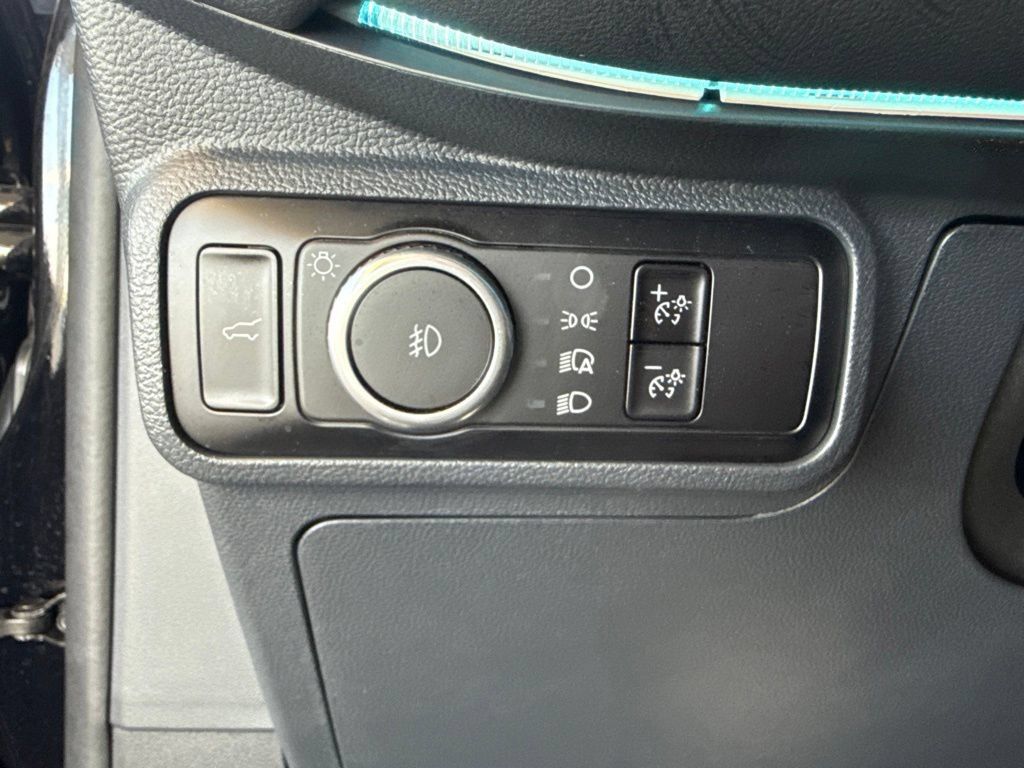 Certified 2025 Ford Explorer ST AWD/4WD image 15