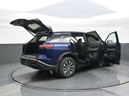 Used 2025 INFINITI QX60 Pure image 30