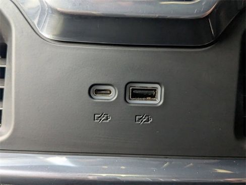 Used 2022 GMC Sierra 1500 SLT w/ SLT Premium Plus Package image 13