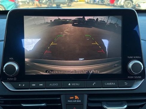Used 2019 Nissan Altima 2.5 SV FWD image 18