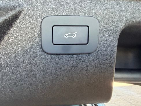 Used 2025 Land Rover Discovery Sport S AWD/4WD image 26