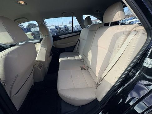 Used 2019 Subaru Outback 2.5i image 8