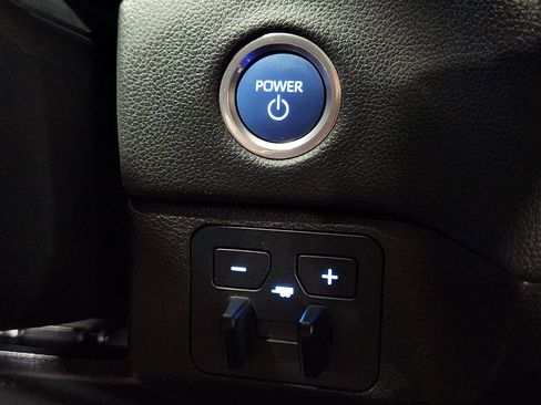 Used 2024 Toyota Sequoia Limited image 42