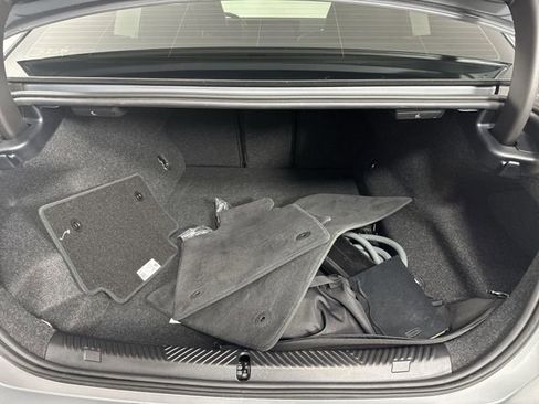 Used 2026 BMW M5 w/ Executive Package image 33