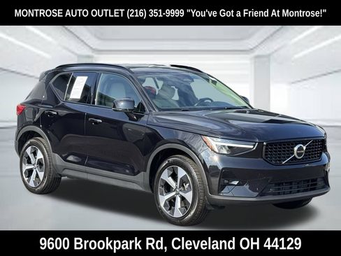 Used 2023 Volvo XC40 B5 Plus w/ Climate Package AWD/4WD image 55