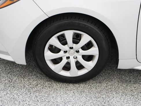 Used 2024 Toyota Corolla LE FWD image 11