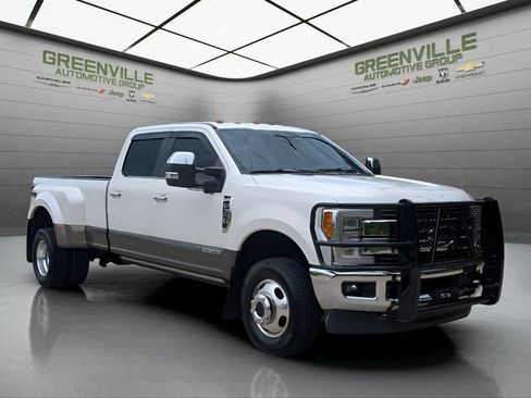 Used 2018 Ford F350 King Ranch w/ King Ranch Ultimate Package AWD/4WD image 9