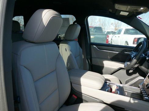 New 2026 GMC Acadia Elevation w/ Black Edition image 8