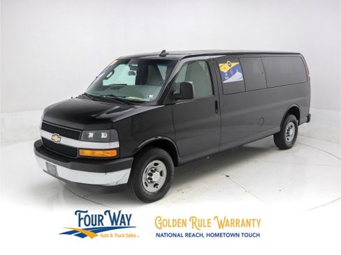 Used 2017 Chevrolet Express 3500 LT w/ LT Preferred Equipment Group image 8