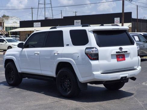 Used 2021 Toyota 4Runner SR5 Premium w/ Moonroof Package AWD/4WD image 4