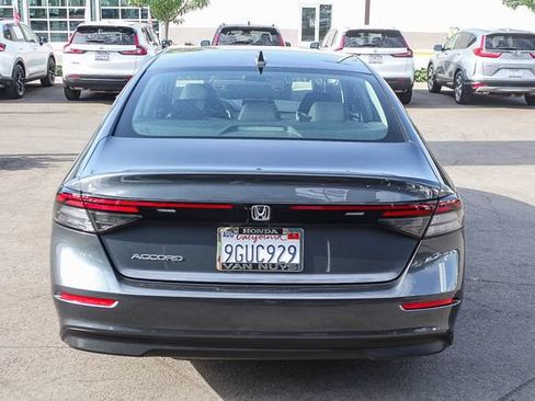 Used 2023 Honda Accord EX image 6