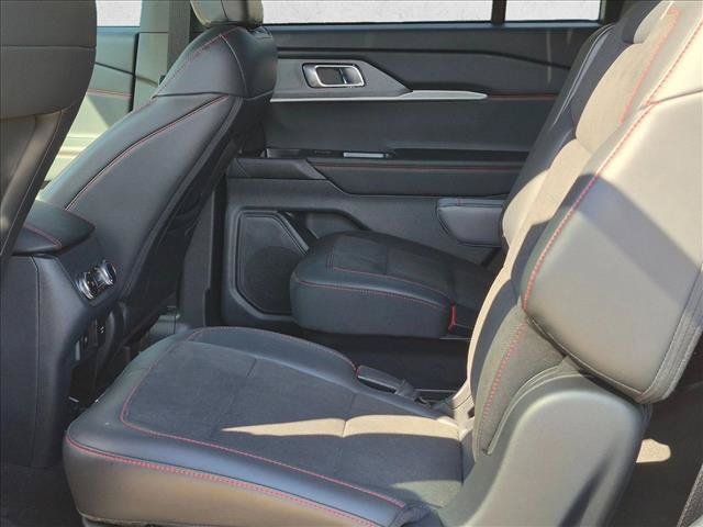 Certified 2026 Ford Explorer ST AWD/4WD image 15