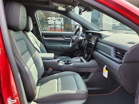 New 2026 GMC Terrain AT4 w/ Convenience Package III image 40