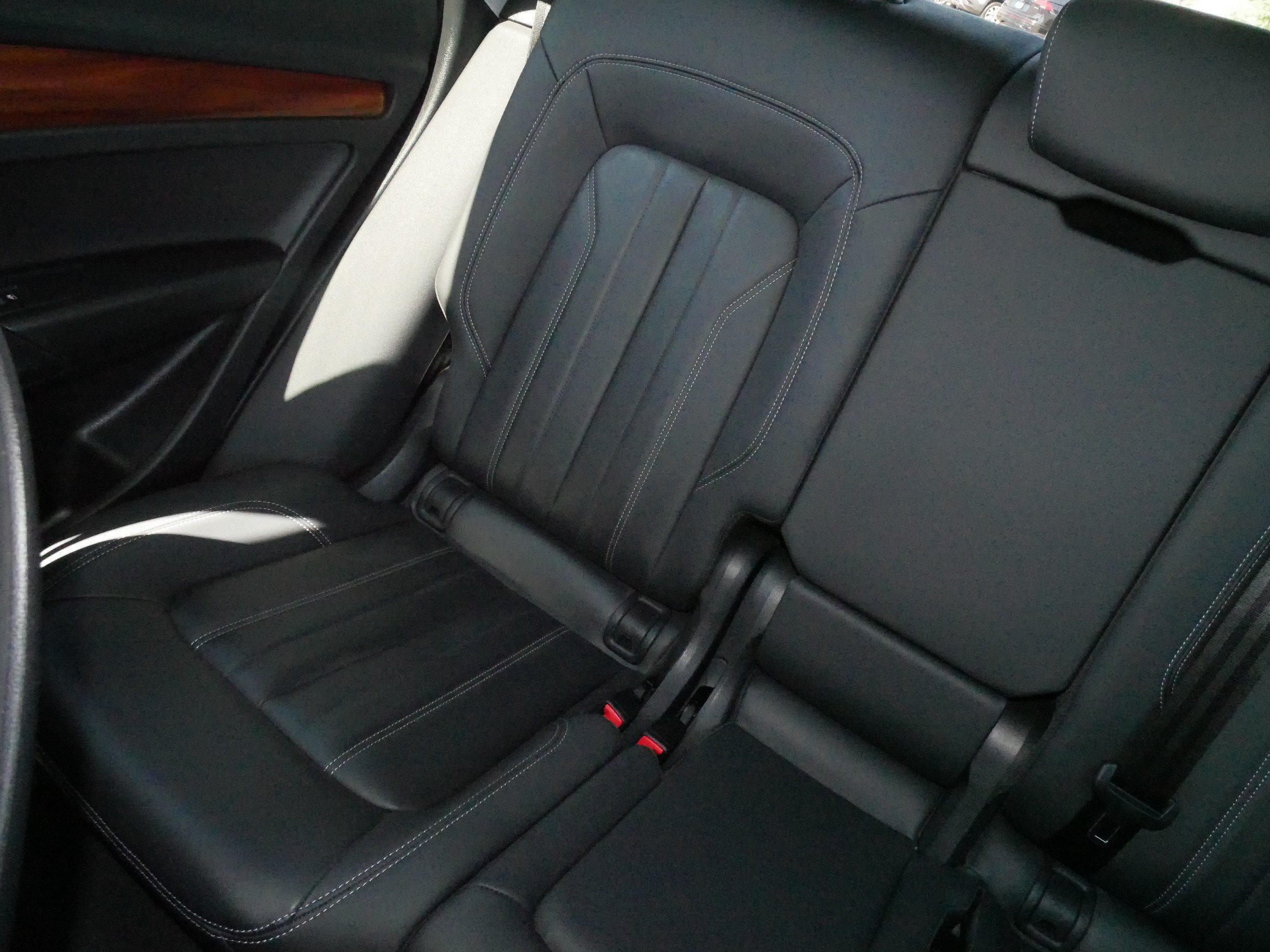 Used 2023 Audi Q5 2.0T Premium w/ Convenience Package AWD/4WD image 12