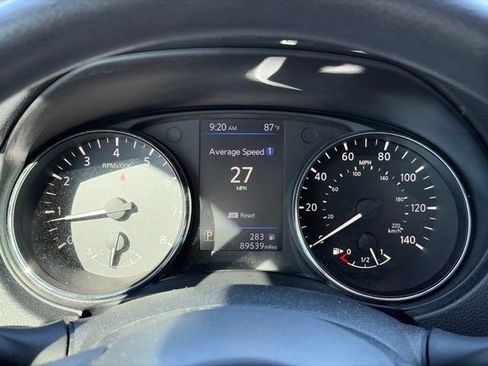 Used 2020 Nissan Rogue S FWD image 34