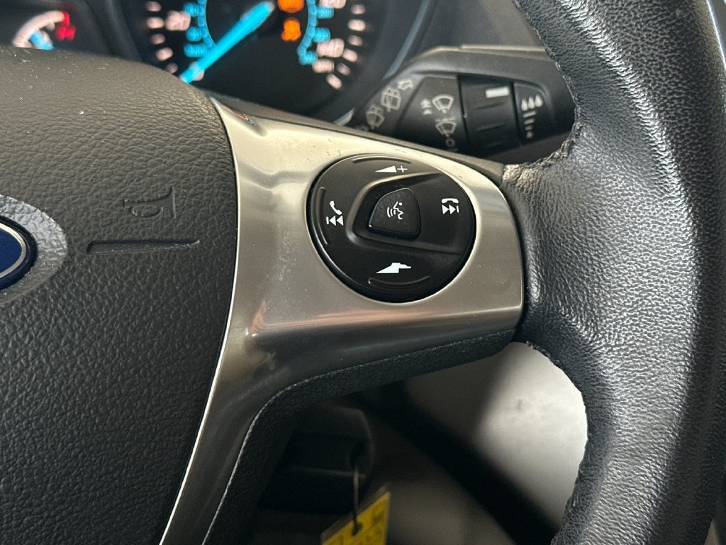 Used 2016 Ford Escape SE w/ SE Leather Comfort Package FWD image 23