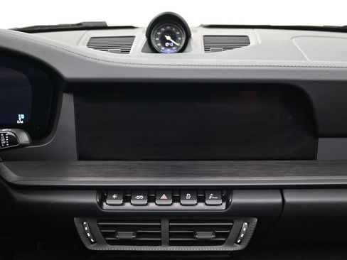 Certified 2025 Porsche 911 Targa 4 GTS AWD/4WD image 9