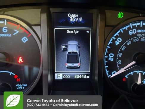 Used 2017 Toyota Tacoma TRD Off-Road image 16