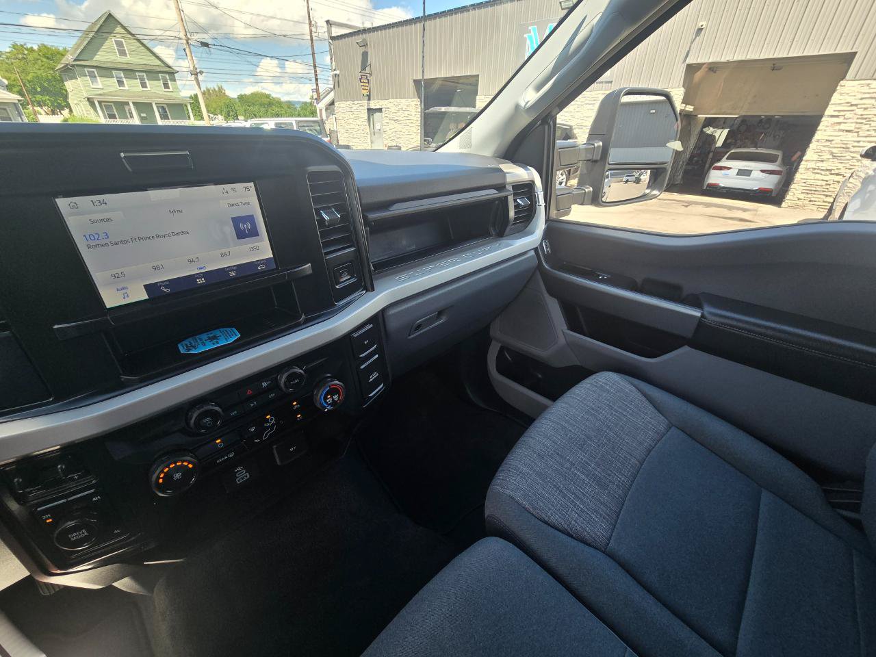 Used 2026 Ford F250 XLT w/ Snow Plow/Camper Package AWD/4WD image 11