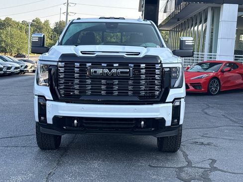 New 2026 GMC Sierra 2500 Denali Ultimate AWD/4WD image 13