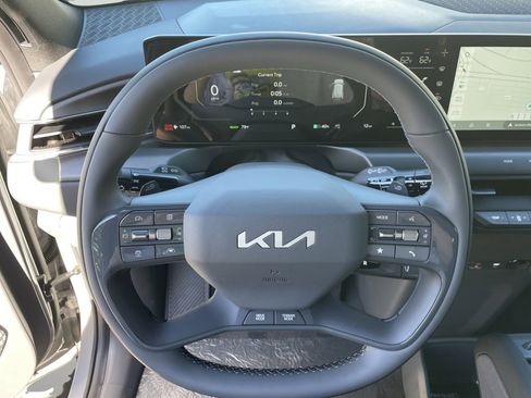 New 2026 Kia EV9 Land w/ Nightfall Edition Package image 29