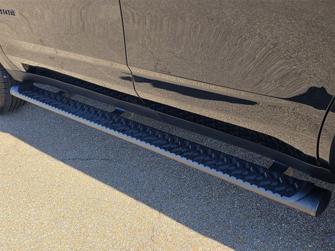 Used 2023 Chevrolet Tahoe Z71 image 29