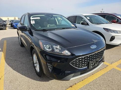 Used 2021 Ford Escape SE image 5