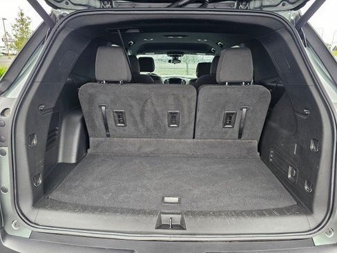Used 2023 Chevrolet Traverse LT FWD image 20
