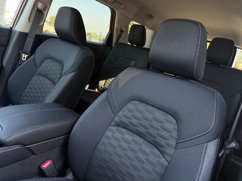 New 2026 Nissan Pathfinder SV image 15