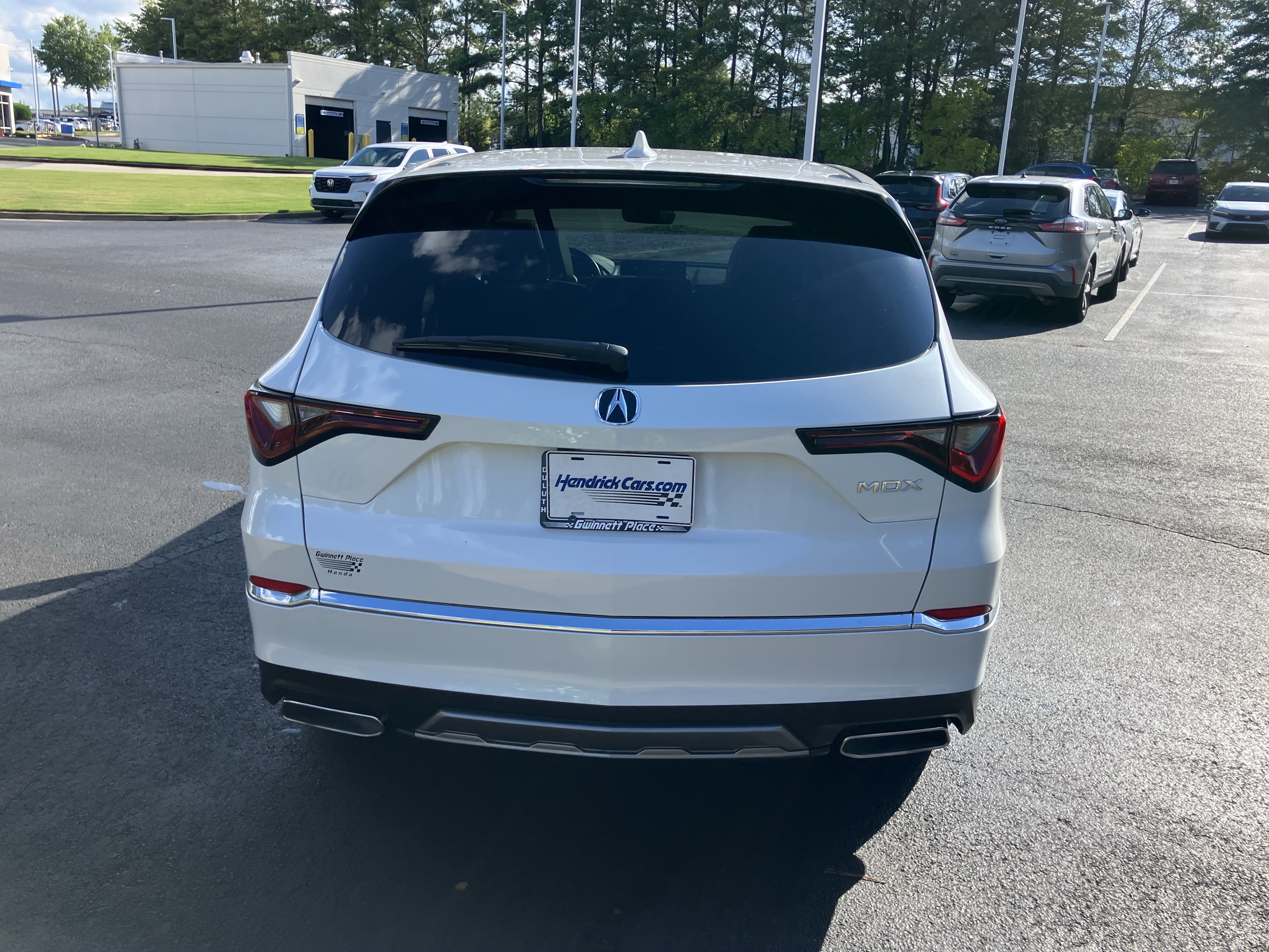 Used 2025 Acura MDX FWD image 9