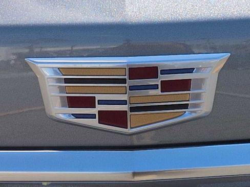 New 2025 Cadillac XT5 Luxury image 8