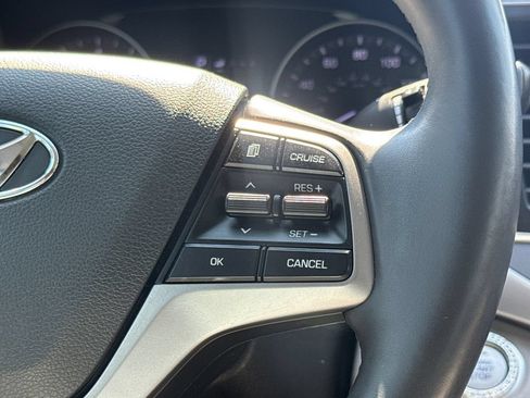 Used 2017 Hyundai Elantra SE w/ SE A/T Tech Package 03 FWD image 27