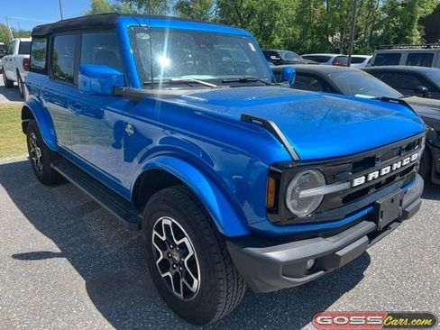 Used 2024 Ford Bronco Outer Banks AWD/4WD image 2
