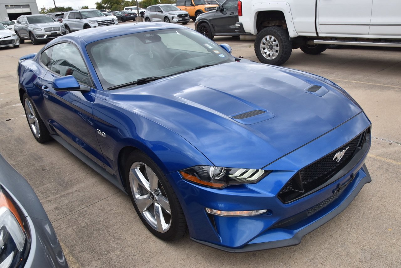 Used 2018 Ford Mustang GT Premium w/ Safe & Smart Package RWD image 4