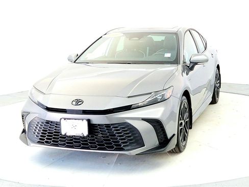 Certified 2026 Toyota Camry SE AWD/4WD image 2