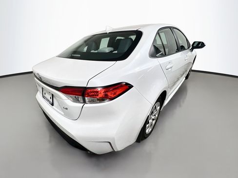 Used 2026 Toyota Corolla LE FWD image 4