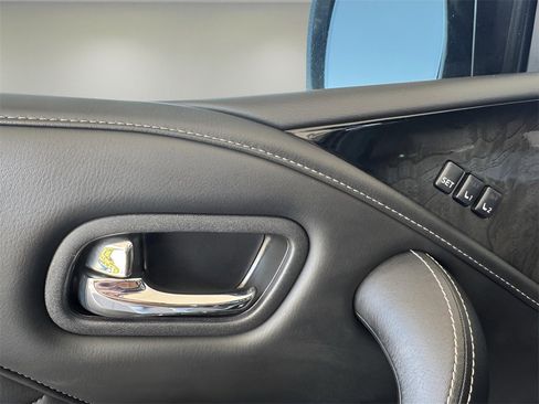 Used 2021 INFINITI QX80 Sensory w/ All-Season Package image 13