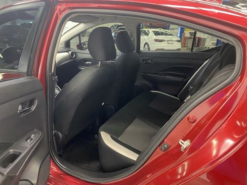 Used 2020 Nissan Versa SV w/ Trunk Package image 17