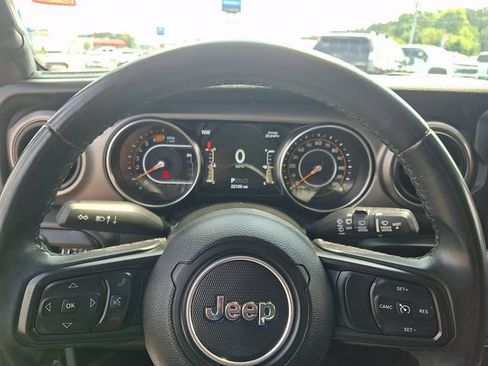 Used 2021 Jeep Wrangler Sport AWD/4WD image 19