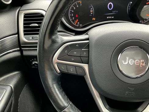 Used 2019 Jeep Grand Cherokee Limited w/ Luxury Group II AWD/4WD image 13